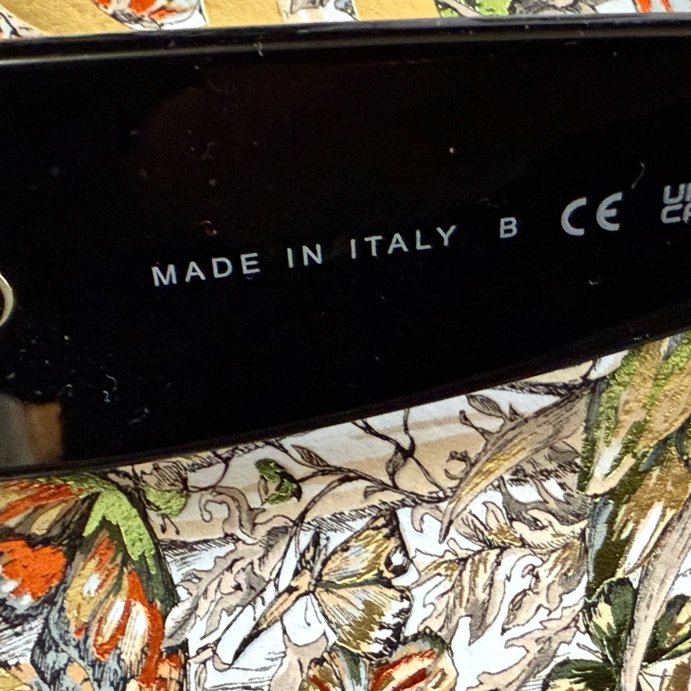 Chanel rectangle sunglasses - Picture 7 of 9